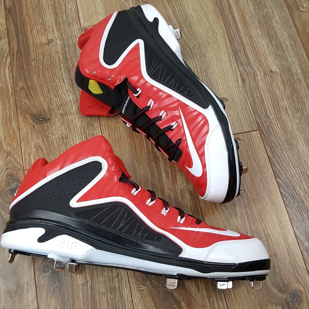 Nike Swingman BASEBALL Red BLACK Metal Cleats New